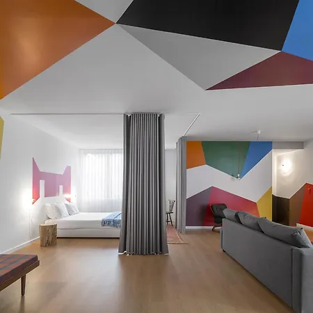 Flats - Un-almada House Apartment