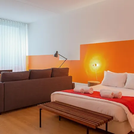 Flats - Un-almada House Apartment *