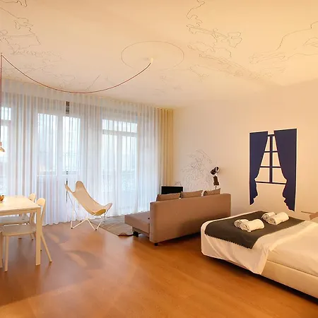 Apartment Flats - Un-almada House